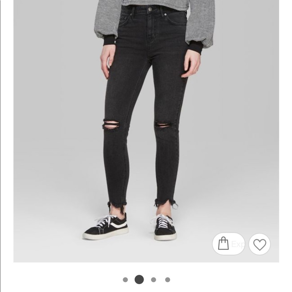 Distressed Black Skinny Jeans